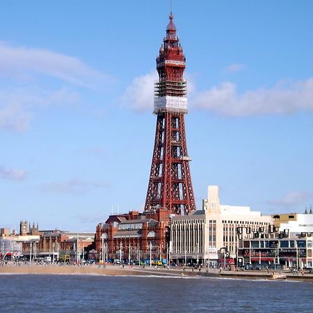 Airedale Hotel Blackpool Bagian luar foto