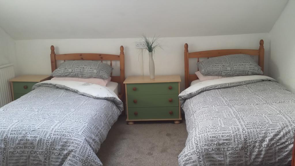 Airedale Hotel Blackpool Bagian luar foto