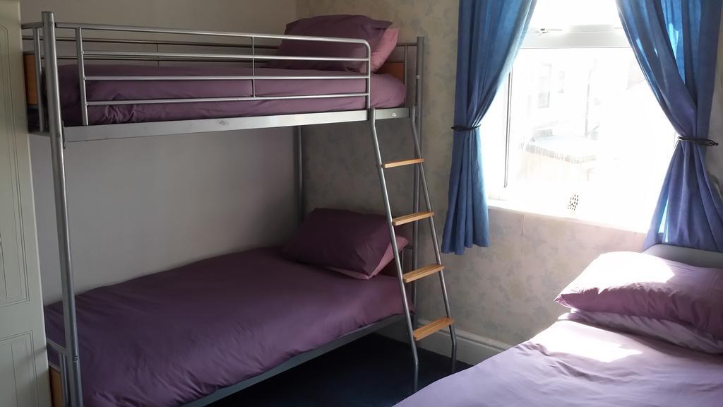 Airedale Hotel Blackpool Bagian luar foto