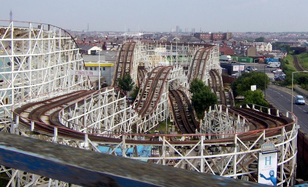 Airedale Hotel Blackpool Bagian luar foto