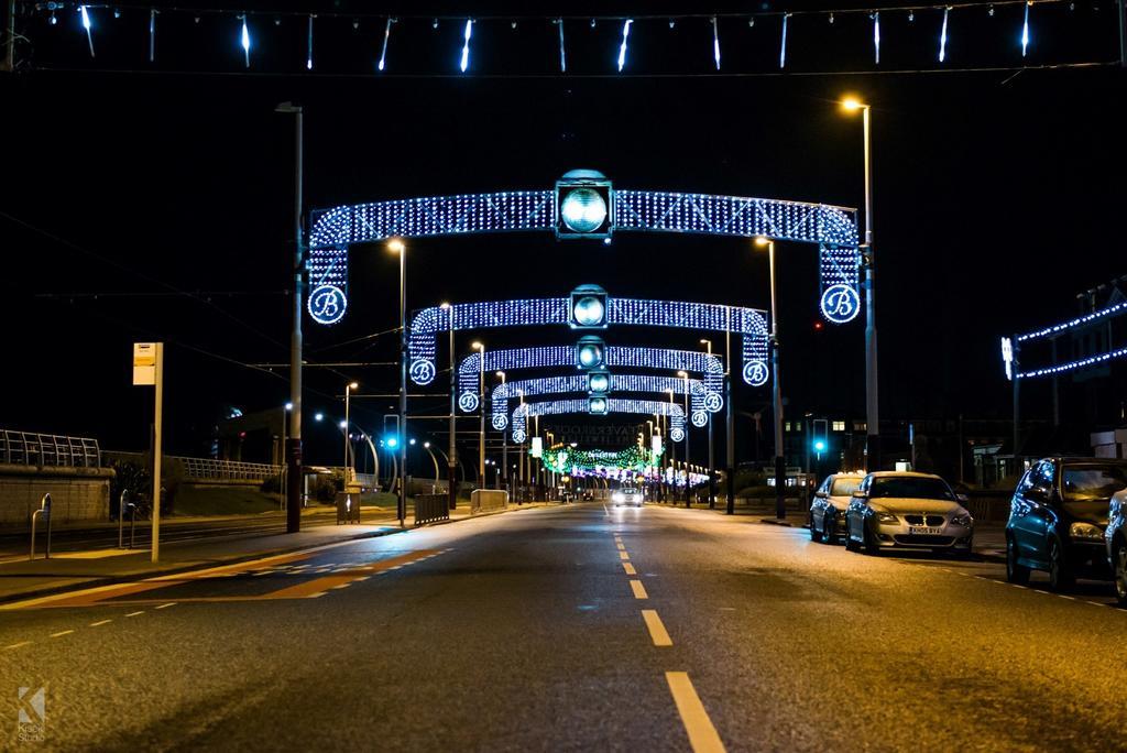 Airedale Hotel Blackpool Bagian luar foto