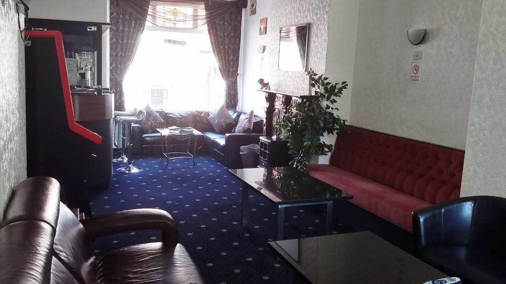 Airedale Hotel Blackpool Bagian luar foto